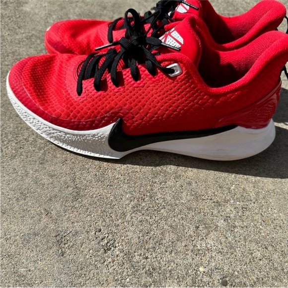 Nike Kobe Mamba Basketball shoes University Red Men size 9 Sneakers Women 10.5 main image 4